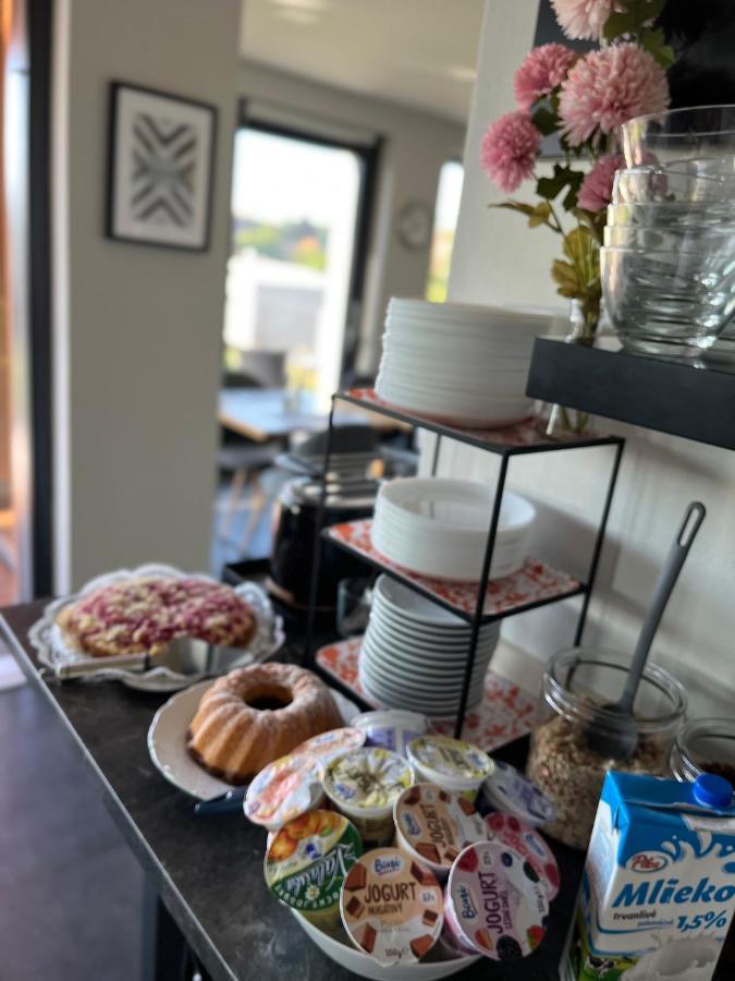 Penzion Cafe Na Svahu Хеб Екстериор снимка