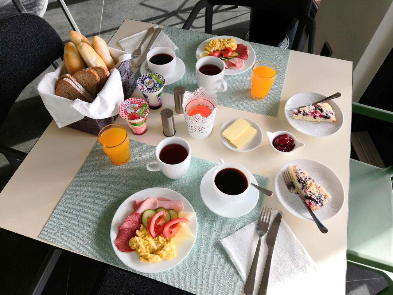 Penzion Cafe Na Svahu Хеб Екстериор снимка